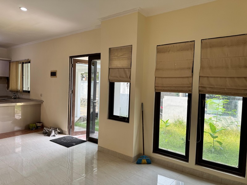 Rumah Bagus dalam Cluster Siap Huni dengan Hunian Nyaman dan Asri @Serpong Park, Tangerang Selatan