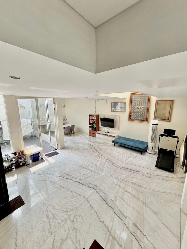 Jual rumah siap huni Citraland Green lake 