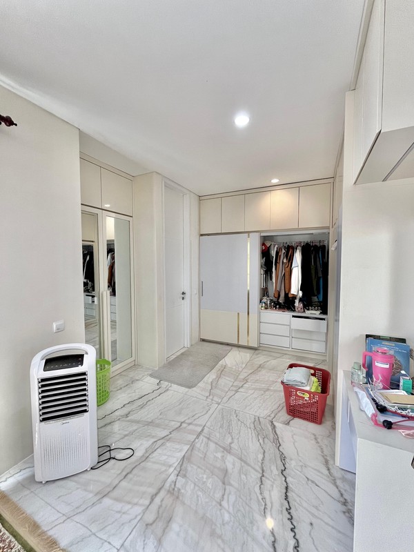 Jual rumah siap huni Citraland Green lake 