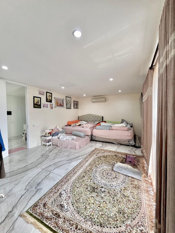 Jual rumah siap huni Citraland Green lake 