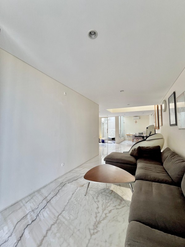 Jual rumah siap huni Citraland Green lake 