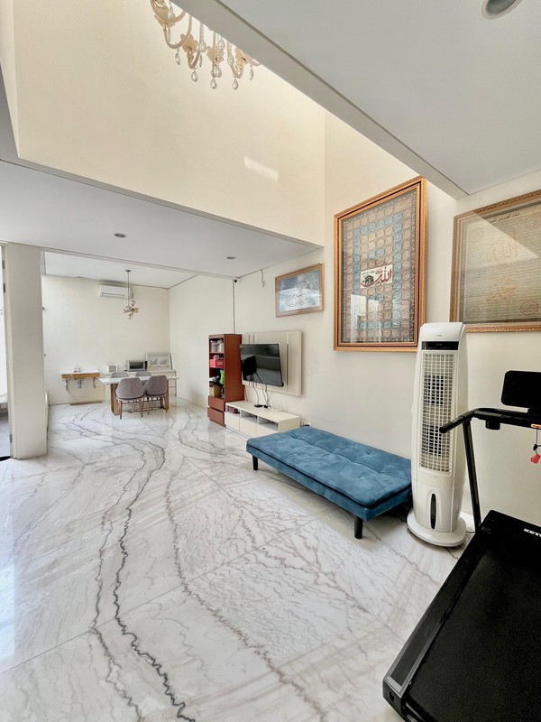 Jual rumah siap huni Citraland Green lake 