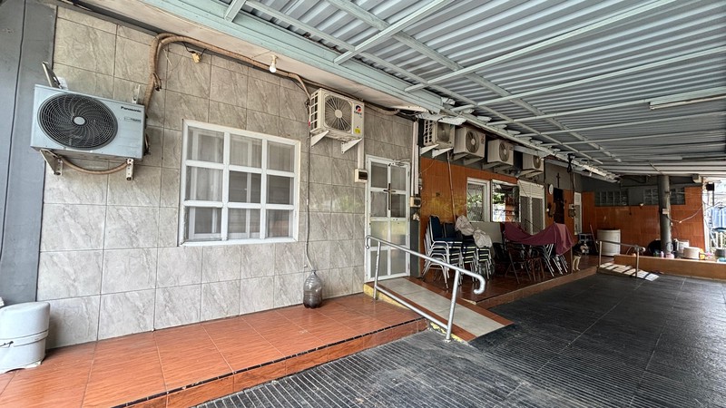 Rumah Pondok Indah Di Lahan 1570 m2, Dekat Mal PIM 3, Dan Dijual 35% Dibawah NJOP