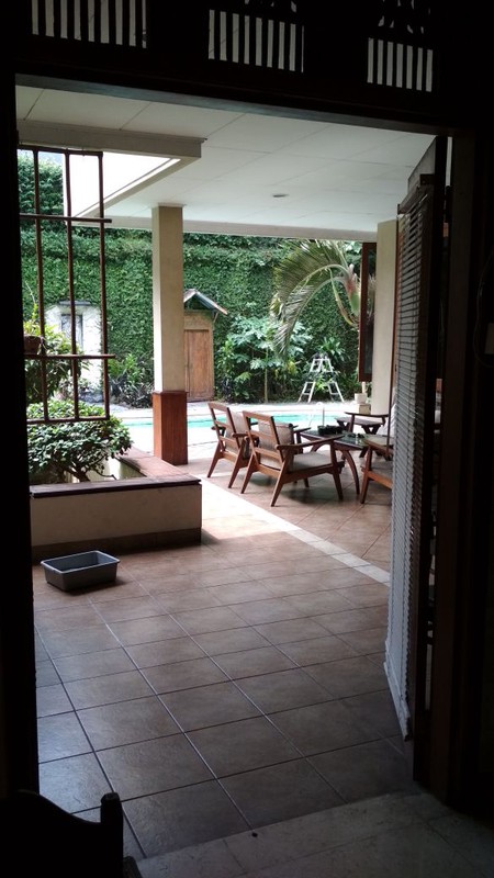 Rumah Luas 2½ Lantai Siap Huni dengan LT 820 m2 LB 1000 m2 ada Kolam Renang Privat SHM @Cipete, Jakarta Selatan