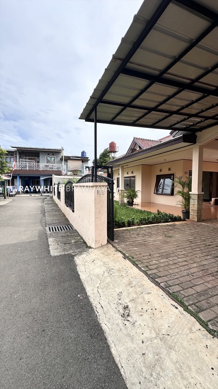 Rumah Siap Huni Best Price Lingkungan Tenang Area Cirendeu