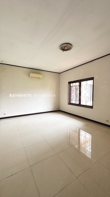 Rumah Siap Huni Best Price Lingkungan Tenang Area Cirendeu