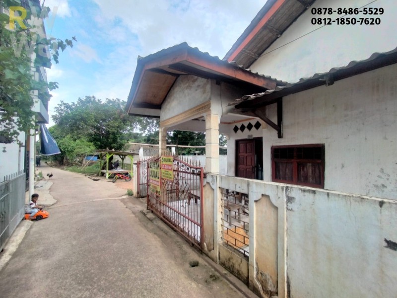 Dijual Rumahdi Setu Bekasi Timur Belakang Grand Wisata - Strategis,  Cocok untuk Investasi