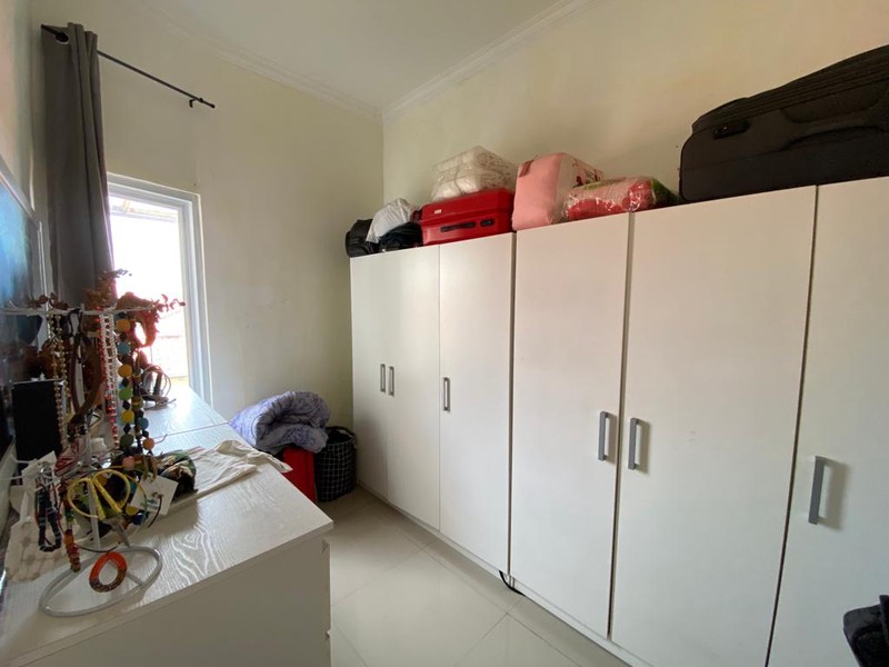 Rumah Modern Minimalis Dalam Komplek Cinere, dekat ke Tol