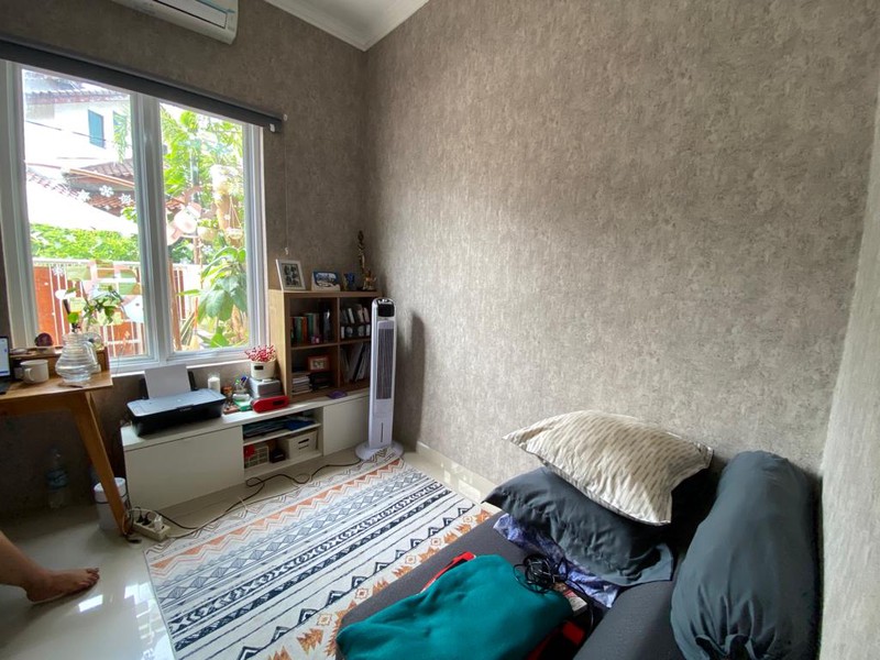 Rumah Modern Minimalis Dalam Komplek Cinere, dekat ke Tol