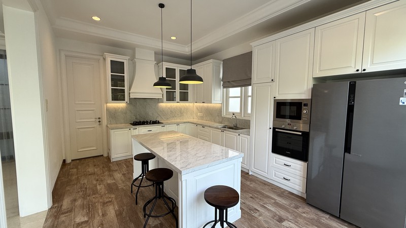 MODERN AND BEAUTIFUL HOUSE AT CIPETE AREA