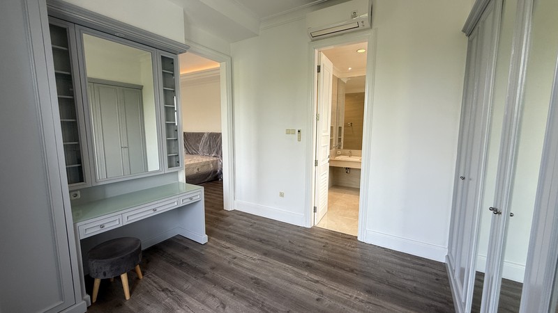 MODERN AND BEAUTIFUL HOUSE AT CIPETE AREA