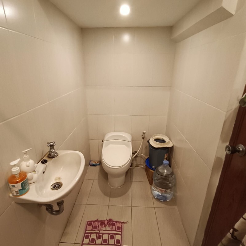 Turun Harga. Rumah 2 Lantai. Fully Furnished. Bebas Banjir di Bintaro Terrace, Jl H  Sawil, Parigi Lama, Pondok Aren