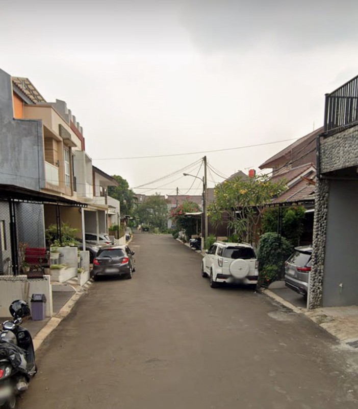 Turun Harga. Rumah 2 Lantai. Fully Furnished. Bebas Banjir di Bintaro Terrace, Jl H  Sawil, Parigi Lama, Pondok Aren