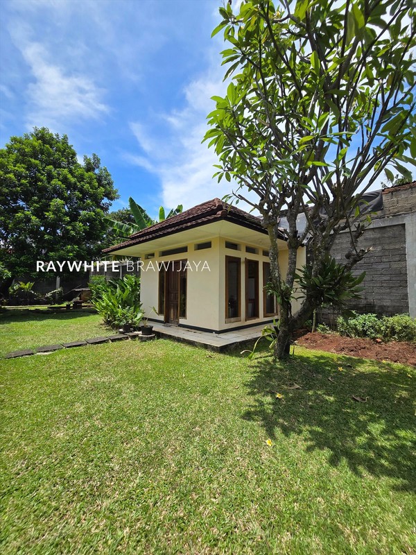 Rumah Luas Lingkungan Tenang Lokasi Strategis Area Bintaro