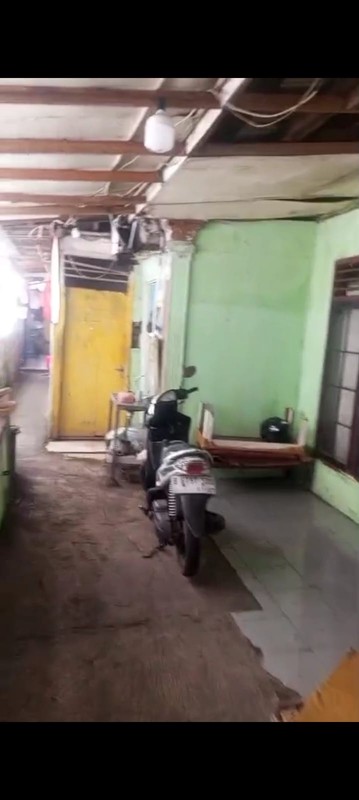 Rumah Hitung Tanah Di Jl Pondok Pinang Kebayoran Lama Jakarta Selatan