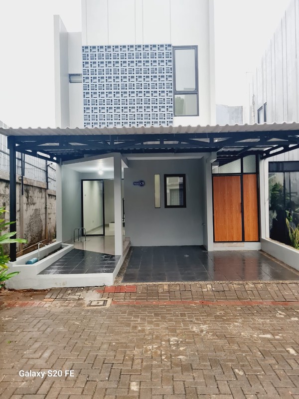 Rumah Bagus Di The Akasia Eight Ciputat Tangerang Selatan