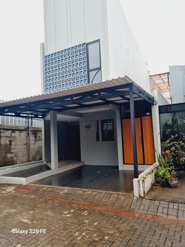Rumah Bagus Di The Akasia Eight Ciputat Tangerang Selatan