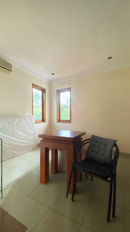 Rumah Mewah Suasana Resort Bali di Bintaro Jakarta Selatan