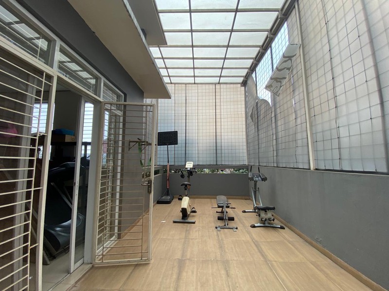 Rumah Usaha Kost & Salon 4 Lantai Jalan Asem Baris Raya, Tebet, Jakarta Selatan.