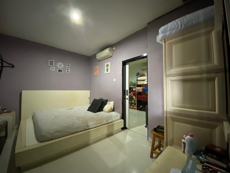 Rumah Usaha Kost & Salon 4 Lantai Jalan Asem Baris Raya, Tebet, Jakarta Selatan.