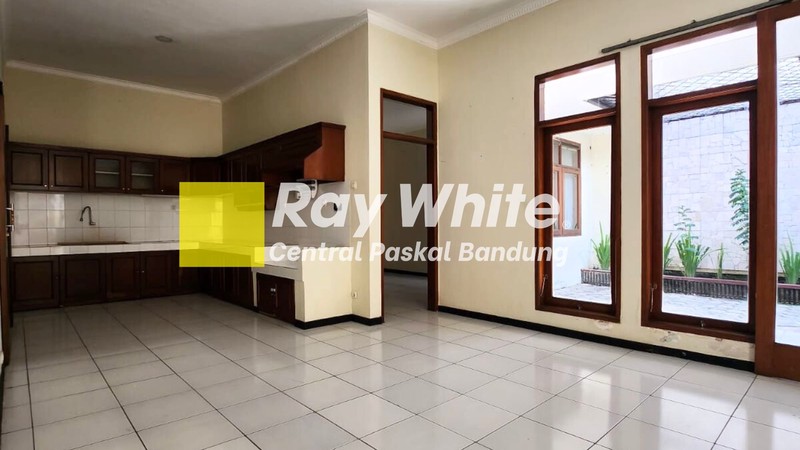 Rumah Apik dan Terawat di Batununggal Bandung