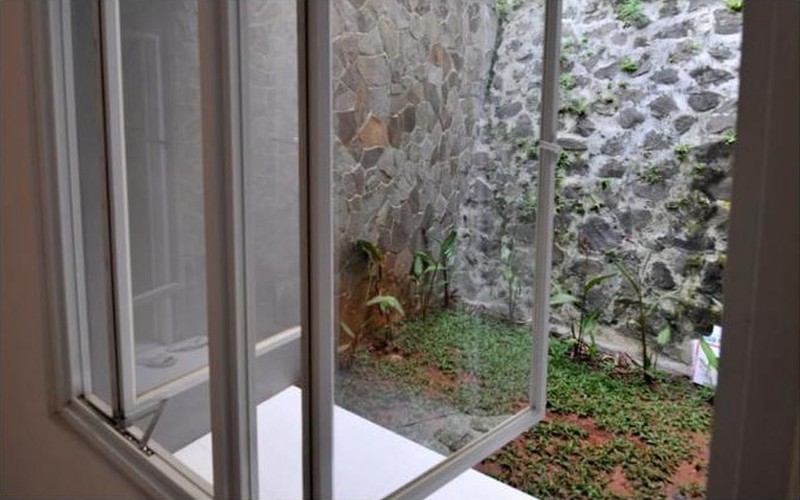 Rumah Bagus Di Cucur Timur Bintaro Sektor 4 Tangerang Selatan