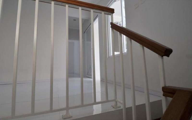 Rumah Bagus Di Cucur Timur Bintaro Sektor 4 Tangerang Selatan