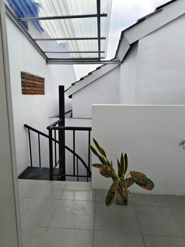 Rumah Brand New baru 1 lantai di Griya Loka, dekat Pasar Modern BSD