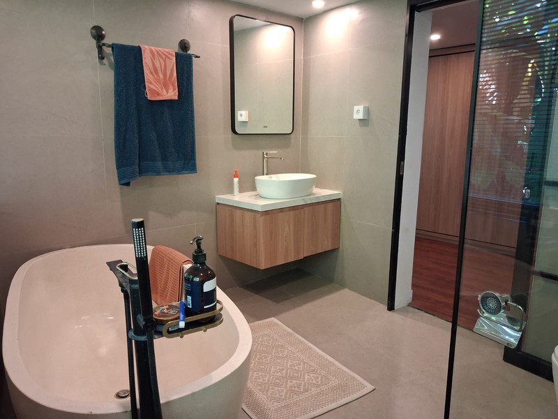 Freehold - a house with Stunning Rice Field and River View, Bali