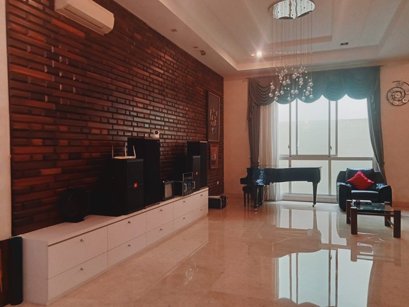 Rumah Bagus Di Cluster Manyar Permai, Jl Manyar Permai Pantai Indah Kapuk