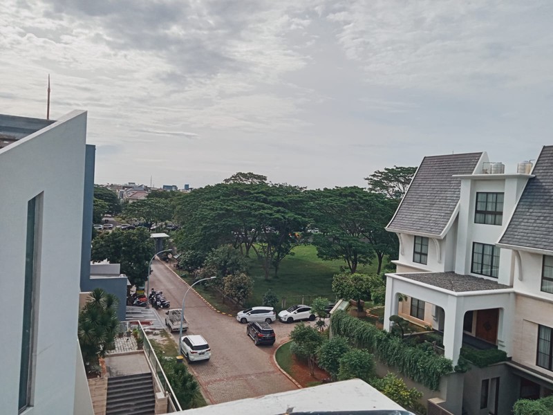 Rumah Bagus Di Cluster Manyar Permai, Jl Manyar Permai Pantai Indah Kapuk