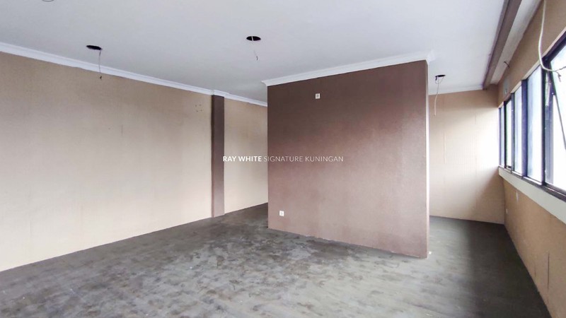 Jual Ruko 4 Lantai di Jl Raya Pasar Minggu Cocok Untuk Bisnis