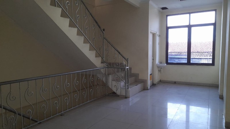 Ruko 4,5 Lantai + Rooftop di KH. Abdullah Syafei 