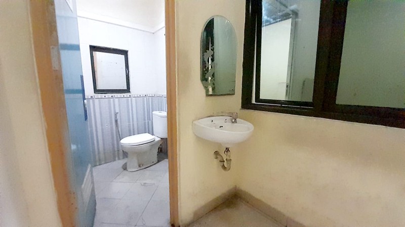 Ruko 4,5 Lantai + Rooftop di KH. Abdullah Syafei 