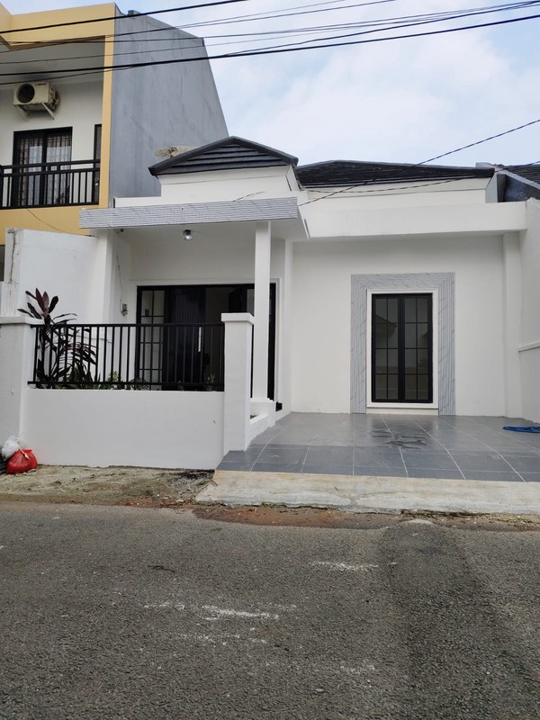 Rumah Brand New baru 1 lantai di Griya Loka, dekat Pasar Modern BSD