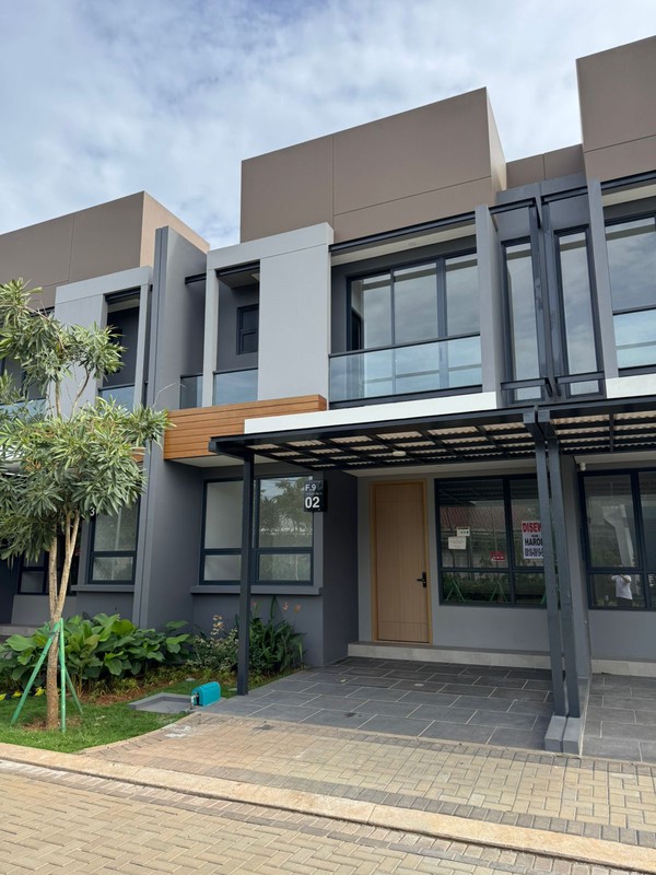 Rumah Bagus Di Perum Terravia Cluster Adora BSD Tangerang Selatan