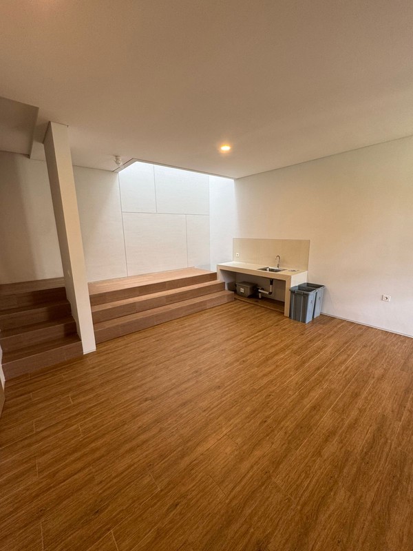 Rumah Bagus Di Perum Terravia Cluster Adora BSD Tangerang Selatan