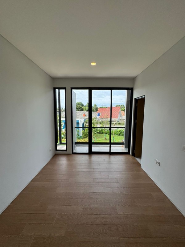 Rumah Bagus Di Perum Terravia Cluster Adora BSD Tangerang Selatan