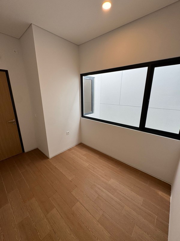 Rumah Bagus Di Perum Terravia Cluster Adora BSD Tangerang Selatan