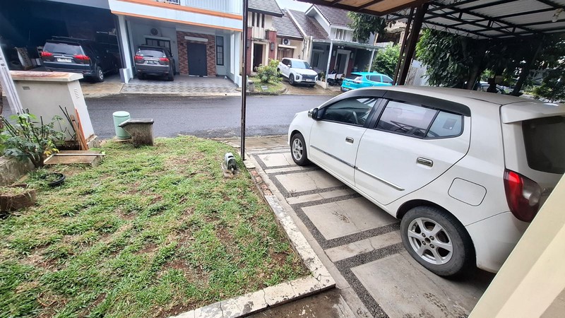 Rumah Sangat Terawat Bersih Untuk Keluarga Kecil di Grand Wisata Bekasi