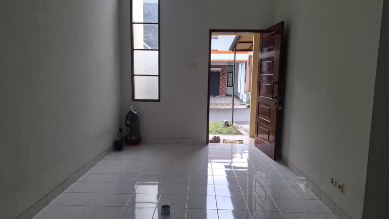 Rumah Sangat Terawat Bersih Untuk Keluarga Kecil di Grand Wisata Bekasi