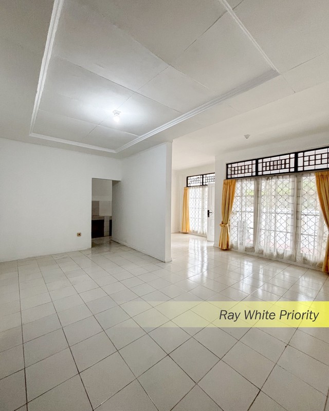 RUMAH CLASSIC SIAP HUNI DI BINTARO JAYA SEKTOR 9, TANGERANG SELATAN