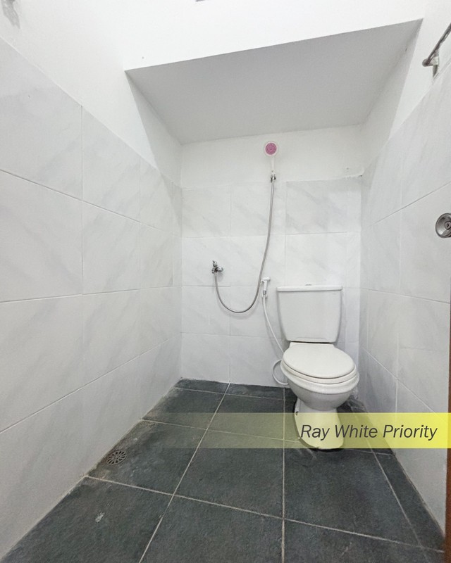 RUMAH CLASSIC SIAP HUNI DI BINTARO JAYA SEKTOR 9, TANGERANG SELATAN