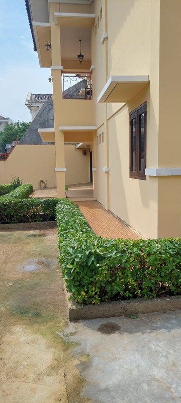 Rumah Mewah Murah Billy & Moon