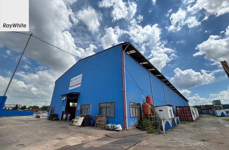 FOR RENT Gudang Bagus dan Murah Area Tambun Selatan lokasi di Rest Area Tol Cikampek Bekasi