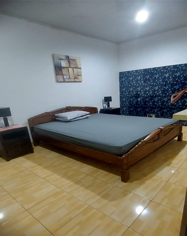 Disewakan Mewah 2 Lantai Dekat Stan Tajem 