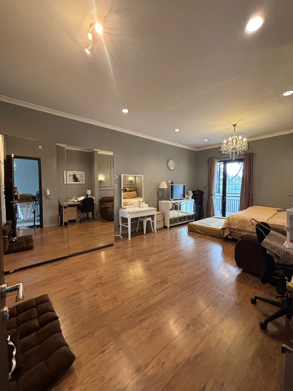 Rumah Siap Huni di The Eminent BSD Dekat Mall dan Tol 