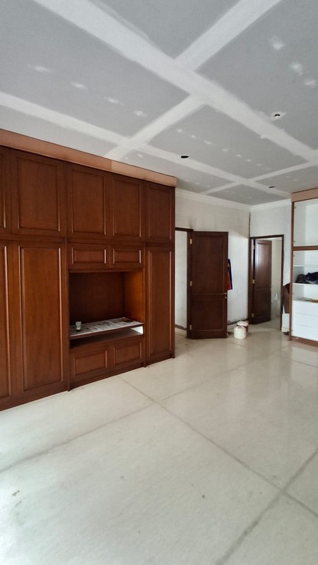 Rumah Mewah di Lebak Bulus Dekat Pondok Indah Jakarta Selatan Swimming Pool Privat