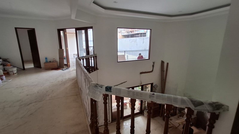 Rumah Mewah di Lebak Bulus Dekat Pondok Indah Jakarta Selatan Swimming Pool Privat