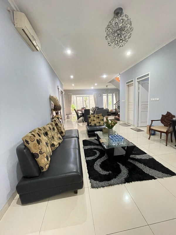 Rumah Asri Siap Huni di Batununggal Kota Bandung 